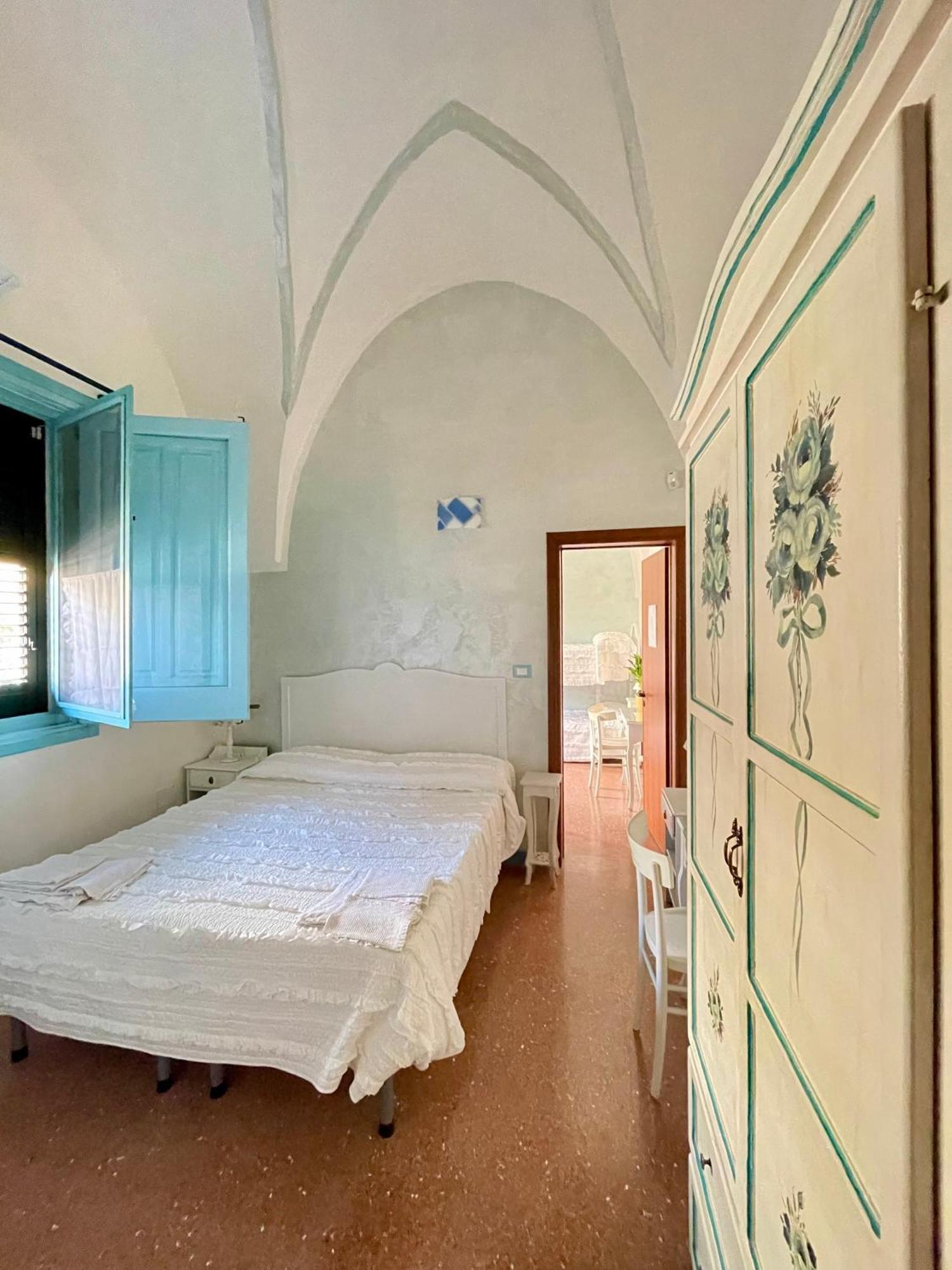 Bed and Breakfast Araucaria Торре-Сан-Джованни-Удженто Экстерьер фото