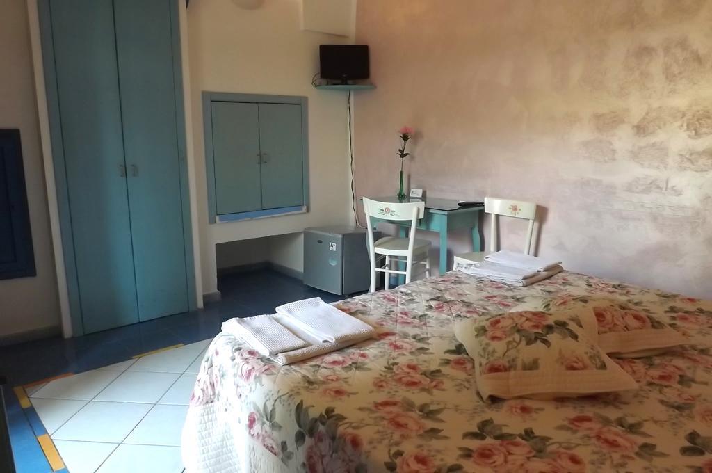 Bed and Breakfast Araucaria Торре-Сан-Джованни-Удженто Экстерьер фото
