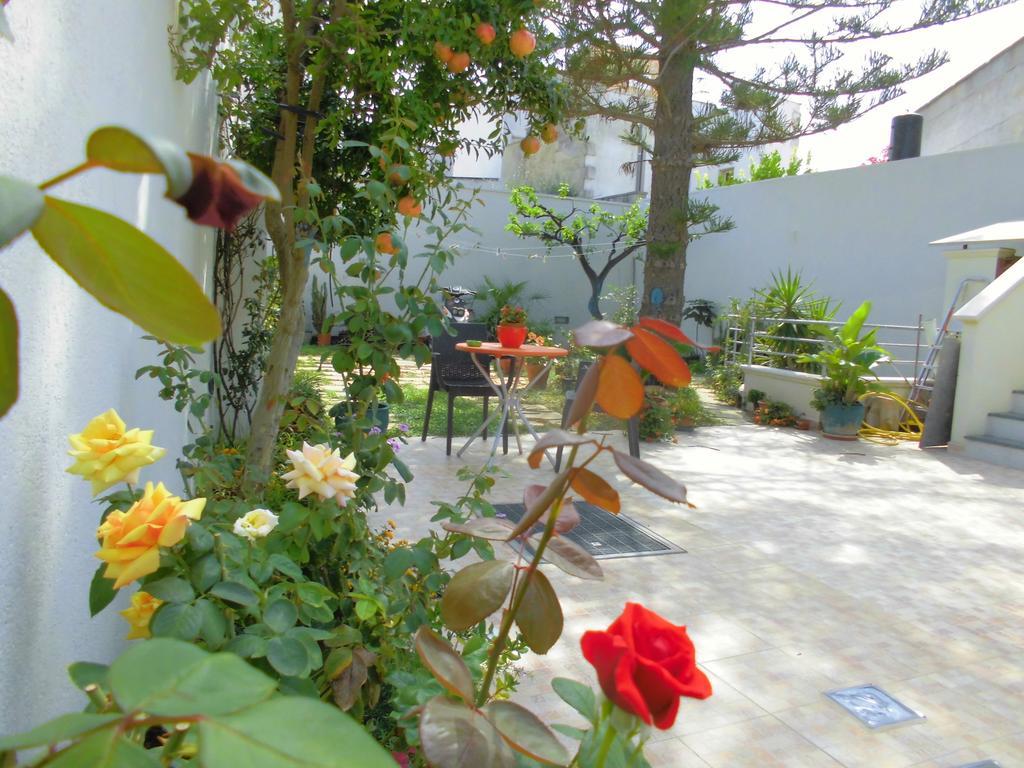 Bed and Breakfast Araucaria Торре-Сан-Джованни-Удженто Экстерьер фото