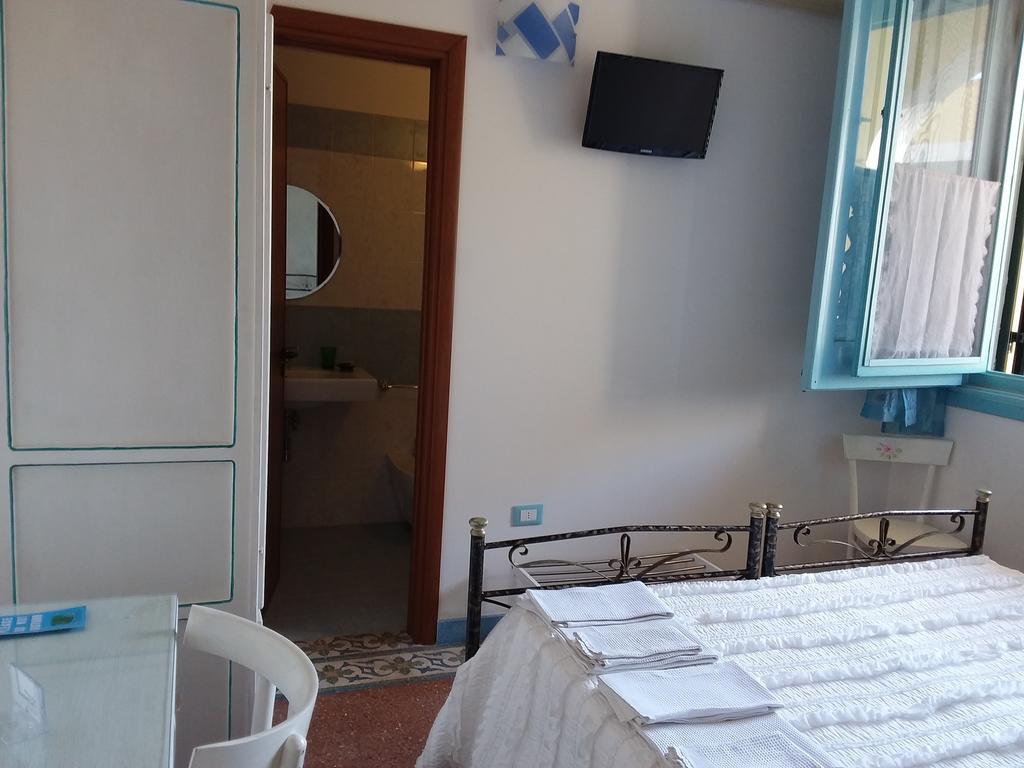 Bed and Breakfast Araucaria Торре-Сан-Джованни-Удженто Экстерьер фото